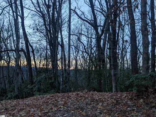 609 Cliff Ridge Dr, Cleveland, SC, 29635-9527 | Card Image