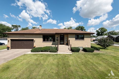 6710 W 115th St, Worth, IL, 60482-2124 | Card Image