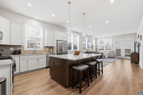 3649 Moffat St, CHARLOTTESVILLE, VA, 22902-6250 | Card Image