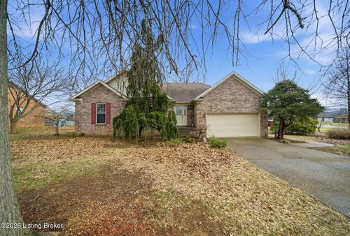 711 Highland Springs Dr, Mt Washington, KY, 40047-6754 | Card Image