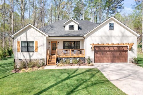 226 Carters Farm Dr, Statesville, NC, 28625-8024 | Card Image