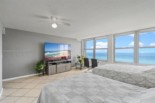 apt-931-2899 Collins Ave, Miami Beach, FL, 33140-4445 | Card Image
