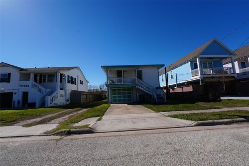 2313 67th St, Galveston, TX, 77551-1583 | Card Image