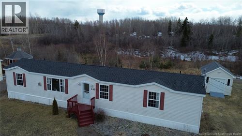 635 Champlain St, Shediac, NB, E4P9C8 | Card Image