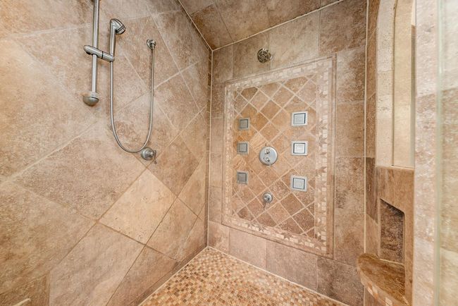 585 Overlook Pass, House other with 5 bedrooms, 4 bathrooms and null parking in Fredonia WI | Image 37