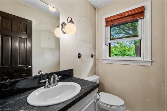 9020 Deer Hill Rd, House other with 4 bedrooms, 3 bathrooms and null parking in Belews Creek NC | Image 24