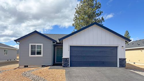 51779 Jubilee Pine Dr, La Pine, OR, 97739 | Card Image