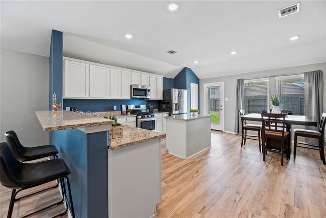 5204 Rushing Brook Ln, House other with 4 bedrooms, 2 bathrooms and 2 parking in Rosenberg TX | Image 9