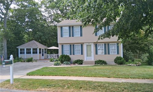 104 Peaked Rock Rd, South Kingstown, RI, 02879-2384 | Card Image