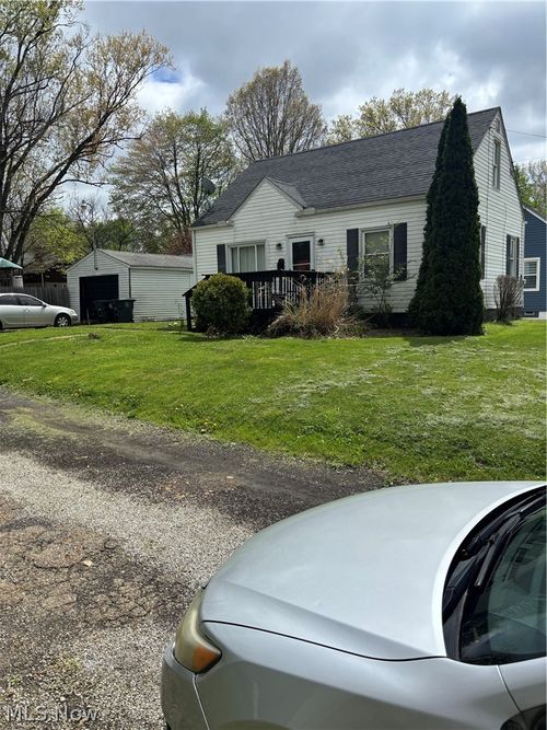 1345 Hartford Ave, Akron, OH, 44320-3516 | Card Image