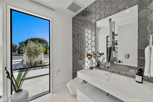 130 Monarch Bay Dr, House other with 6 bedrooms, 7 bathrooms and 2 parking in Dana Point CA | Image 26