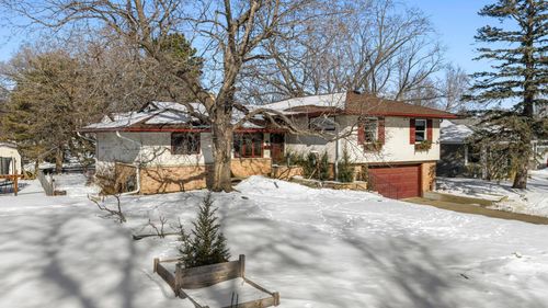 3700 Chowen Curv, Edina, MN, 55410-2730 | Card Image