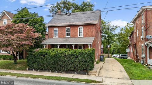 615 Market St, OXFORD, PA, 19363-1630 | Card Image