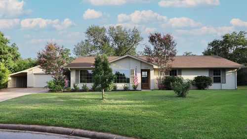 2500 Briarwood Cir, Bryan, TX, 77802-2001 | Card Image