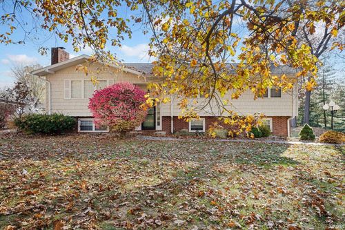 46 Woodlawn Dr, Mitchell, IN, 47446-6323 | Card Image