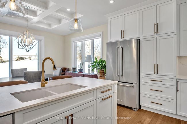 1942 Davenport Rd, House other with 4 bedrooms, 3 bathrooms and 4 parking in Cavan ON | Image 11