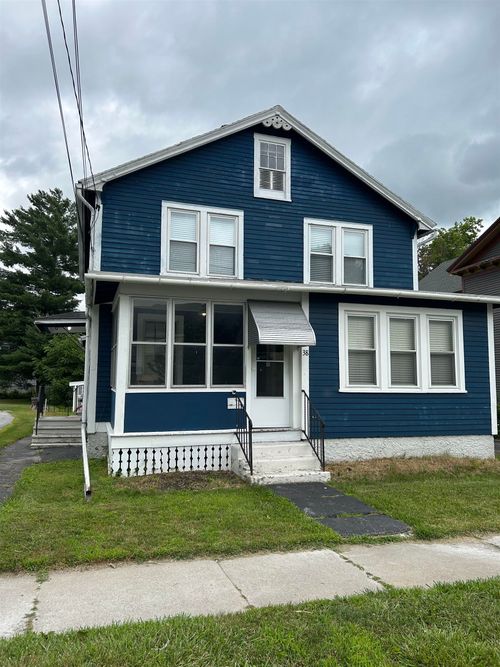 38 East St, Rutland, VT, 05701-4129 | Card Image