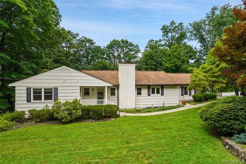 19 Skyview Dr, North Castle, NY, 10504-1232 | Card Image