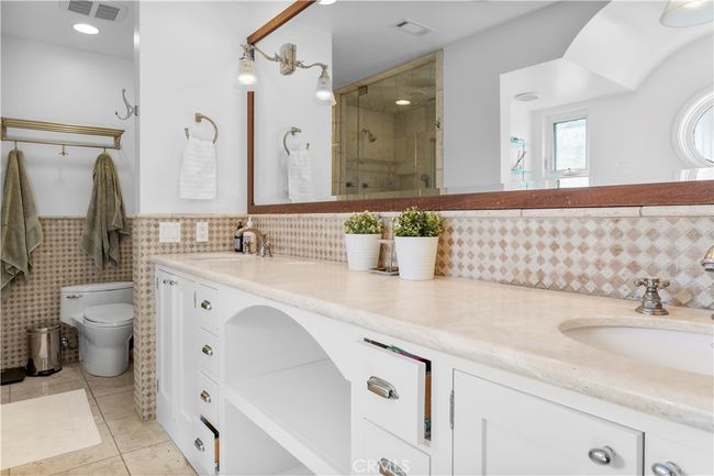 APT-1 - 1726 W 150 Th St, Home with 0 bedrooms, 0 bathrooms and 4 parking in Gardena CA | Image 22