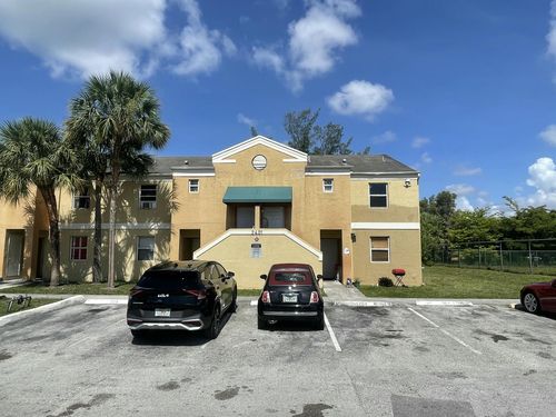 3-103-2401 Nw 56th Ave, Lauderhill, FL, 33313-3038 | Card Image