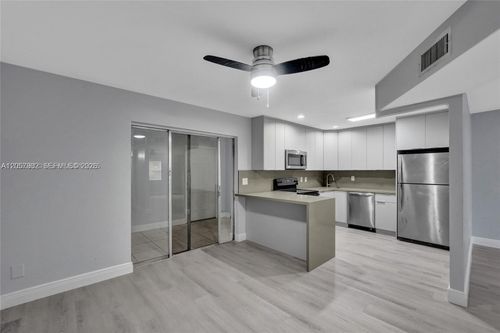 210-5963 Nw 25th Ct, Sunrise, FL, 33313-2228 | Card Image