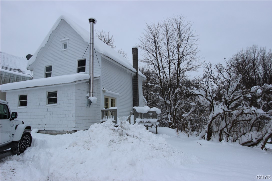 Flower St, Watertown, NY 13601