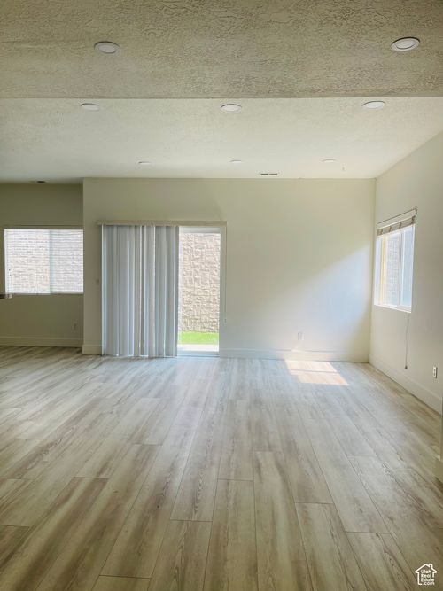 12801 S Stormy Meadow Dr, Riverton, UT, 84096-7451 | Card Image