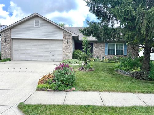 437 E Pine Ridge Drive, Westfield, IN, 46074 | Card Image