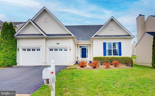 17655 Cleveland Park Dr, ROUND HILL, VA, 20141-2635 | Card Image