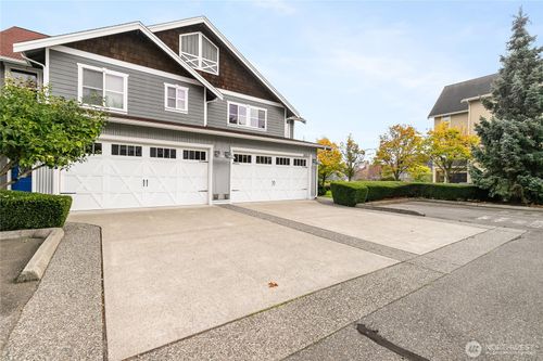 2-8850 Depot Rd, Lynden, WA, 98264-8526 | Card Image