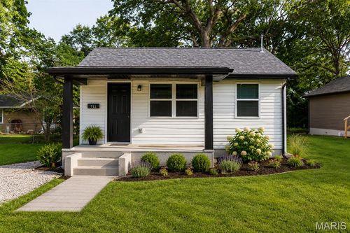 444 Curry Street, Lebanon, MO, 65536 | Card Image