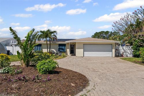 3497 Coquina Key Dr Se, ST PETERSBURG, FL, 33705-4113 | Card Image