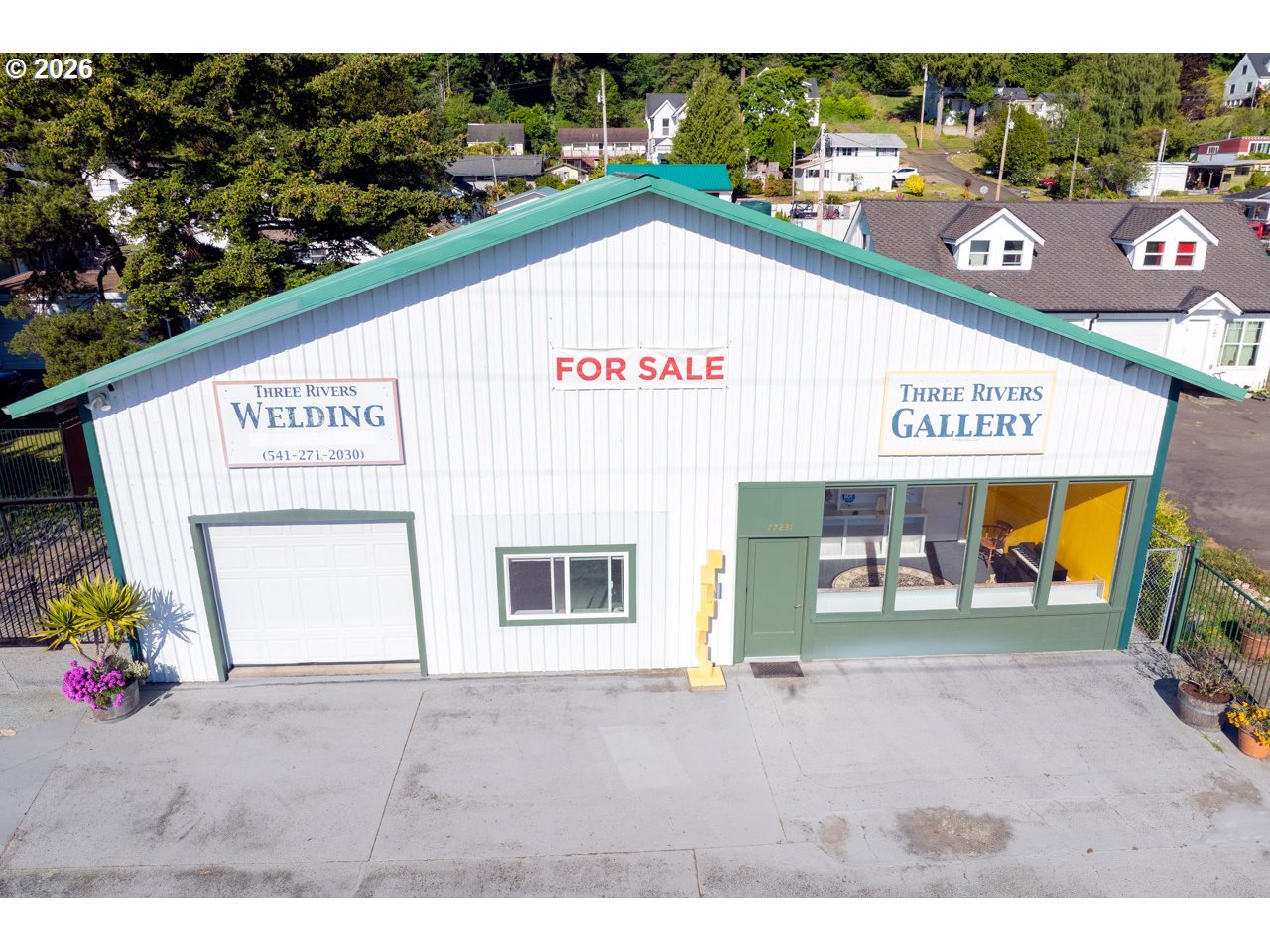 Commercial Sale in Gardiner 2