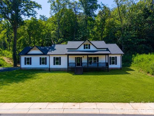 60 Charlotte St, Franklin, NC, 28734 | Card Image
