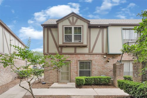 23-14703 Barryknoll Ln, Houston, TX, 77079-2846 | Card Image