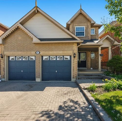 81 Old Colony Rd, Richmond Hill, ON, L4E3X2 | Card Image