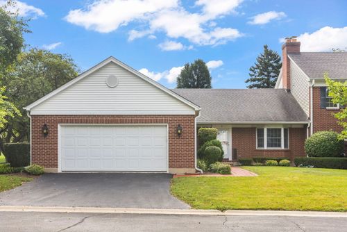 7 Douglas Dr, Sugar Grove, IL, 60554-9169 | Card Image