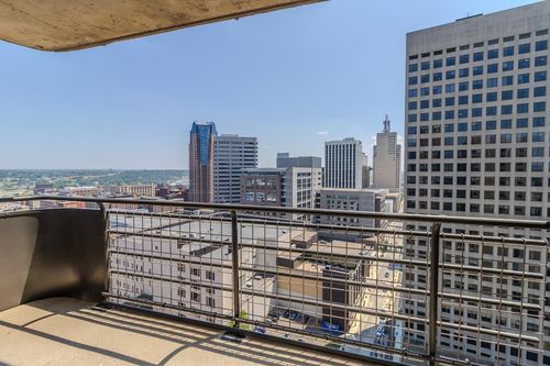 unit-2315-66 9th St E, Saint Paul, MN, 55101-2277 | Card Image