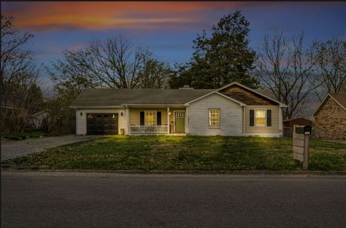 1202 Windchase Dr, Clarksville, TN, 37042-5918 | Card Image