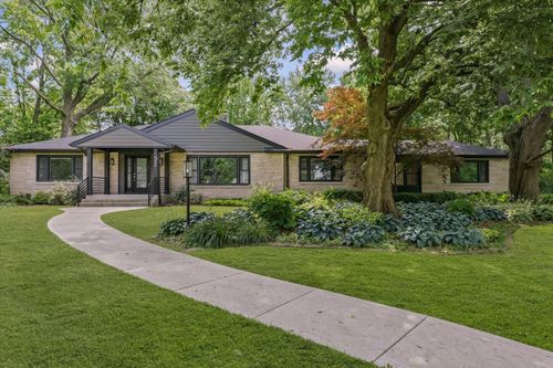 32 Greencroft Dr, Champaign, IL, 61821-5120 | Card Image