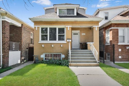 3527 W 58th St, Chicago, IL, 60629-3807 | Card Image