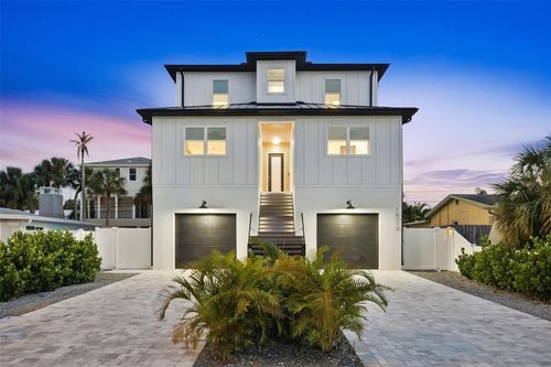 16210 3rd St E, REDINGTON BEACH, FL, 33708-1612 | Card Image