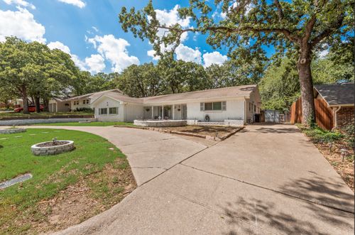 613 Rankin Dr, Bedford, TX, 76022-7432 | Card Image