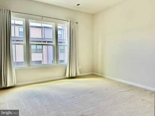 22370 Lucas Ter, Townhouse with 3 bedrooms, 4 bathrooms and null parking in ASHBURN VA | Image 7