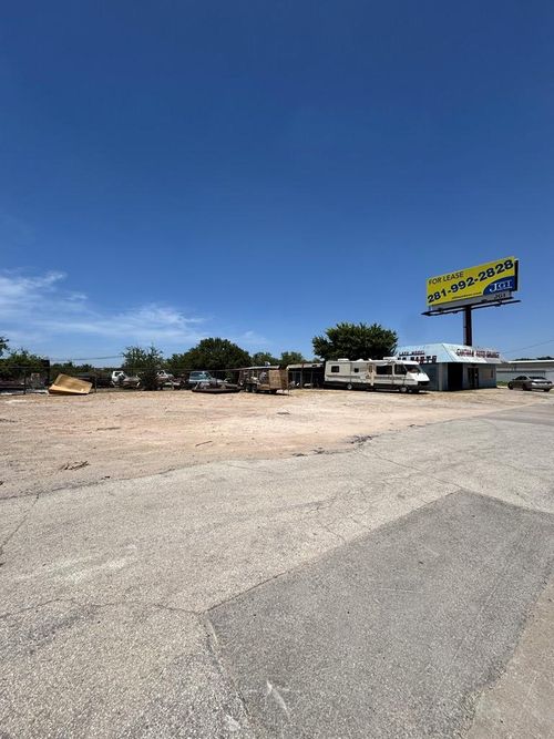 1224 Pulliam St, San Angelo, TX, 76903-5023 | Card Image