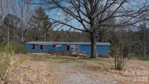 5624 R And R Farm Rd, Connelly Springs, NC, 28612-8117 | Card Image