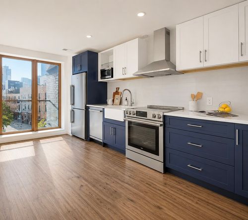 305-540 Graham Avenue, New York City, NY, 11222 | Card Image
