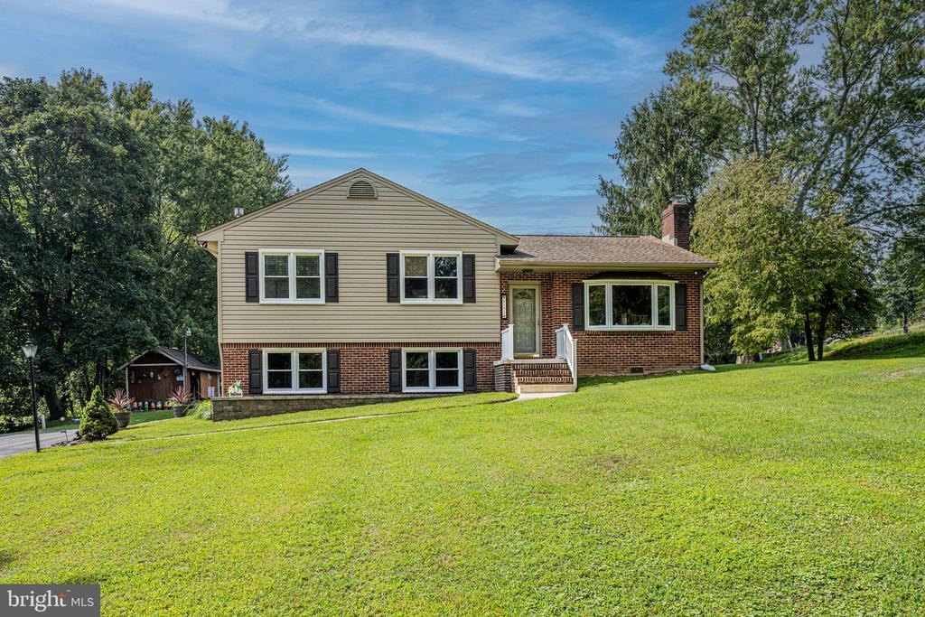 Valley Ln, Ellicott City, MD 21043