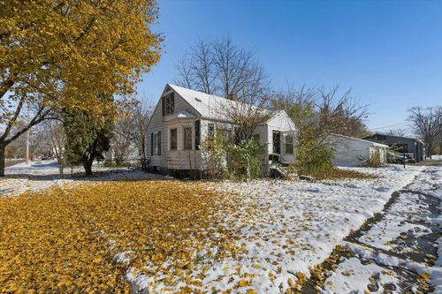 1122 Miller St, Saginaw, MI, 48602-4670 | Card Image