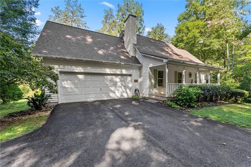 641 Martins Grove Rd, Dahlonega, GA, 30533-3839 | Card Image